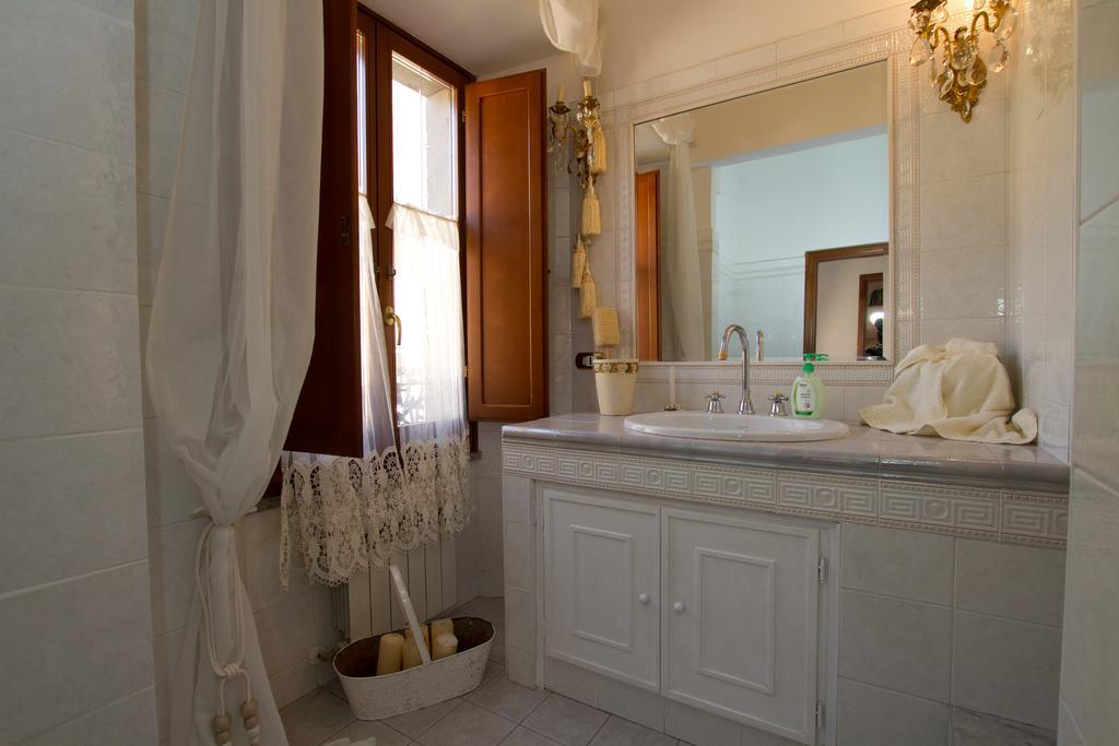 Bed and Breakfast La Casa Di Milady Дженцано-ді-Рома Номер фото